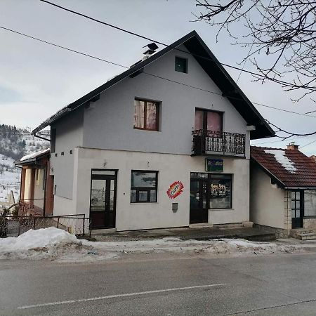 Nova VarošApartman Julijaanaアパートメント エクステリア 写真